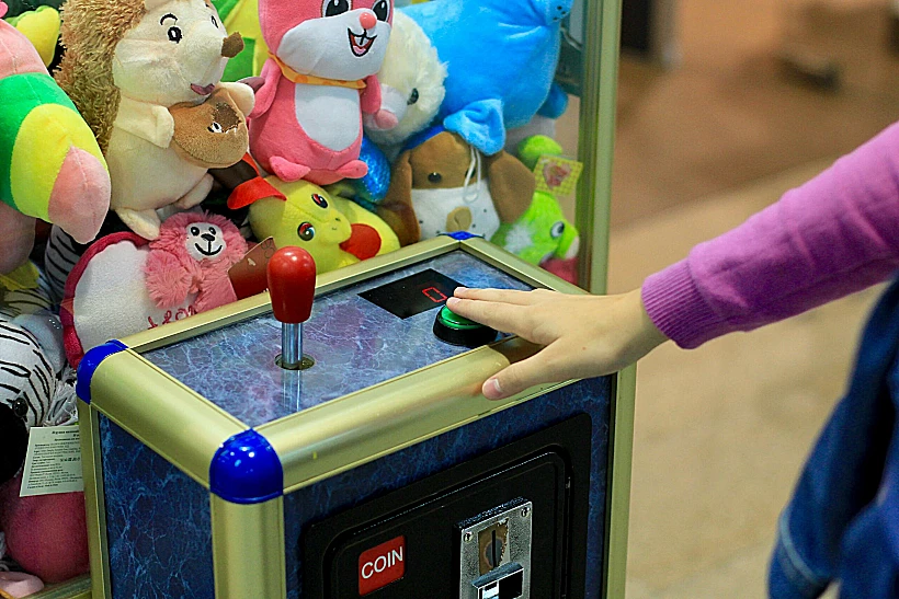 המשמעות היא שגם אם המראה מטריד, לא בהכרח יש בסיס חוקי מיידי להתערבות