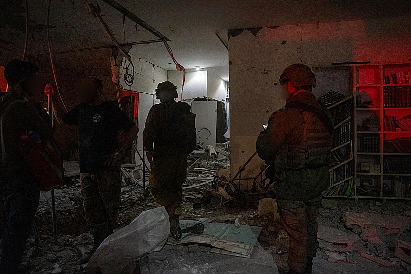 כוחות פיקוד העורף בזירת נפילה