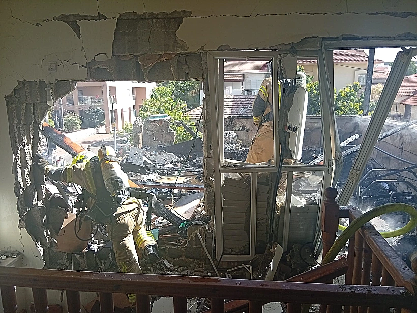 זירת נפילת שברי יירוט ברחובות