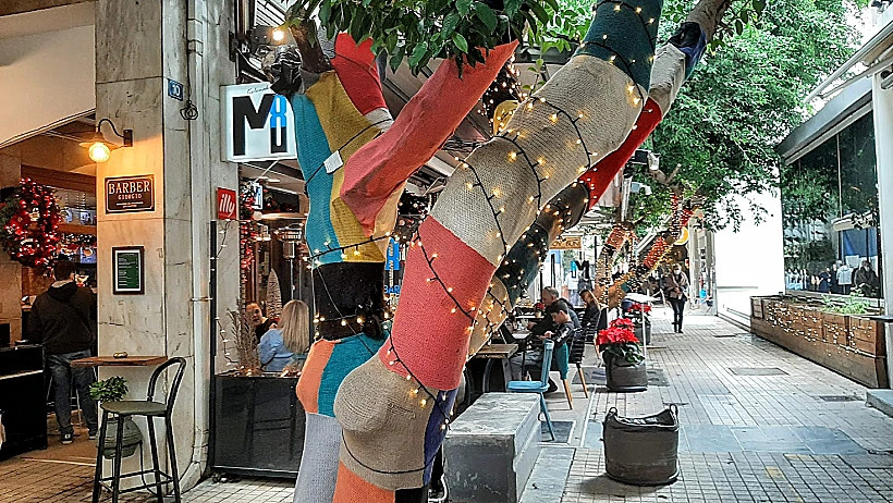 M8 בשכונת קולונאקי אתונה