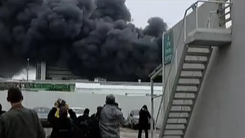 זירת הפגיעה במפעל בנאות חובב