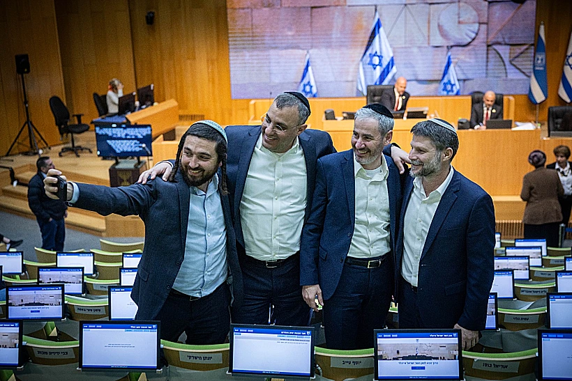 שר האוצר סמוטריץ' חוגג את אישור התקציב