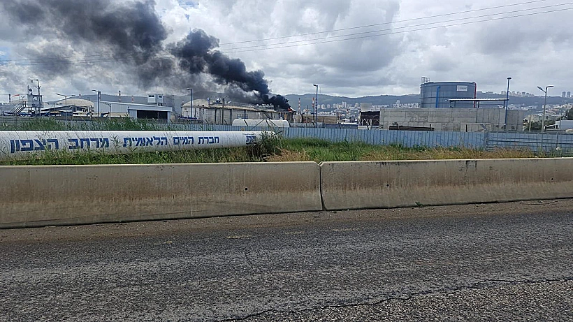 פגיעה בבתי הזיקוק בחיפה