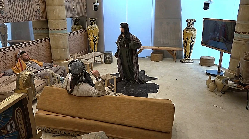 האח הגדול: אור וקורן