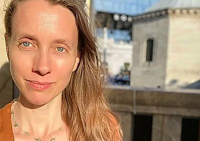 העיתונאית האמריקאית שלי קיטלסון