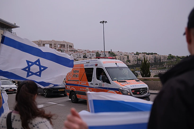 תושבי מודיעין חולקים כבוד אחרון לסמ"ר גלעד הראל