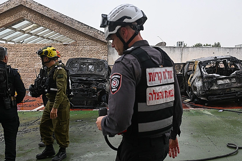 כוחות בזירת הנפילה בקריית אתא