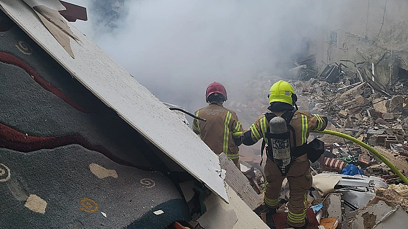 כוחות כיבוי אש פועלים בזירה בחיפה