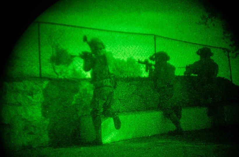 כוחות צנחנים בדרום לבנון