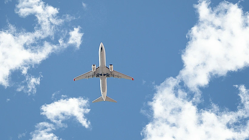 כדי לרשום לידה כזו, הרשויות דורשות נתונים מדויקים - קואורדינטות, רישומי טיסה, ותיעוד רשמי של זמן ומיקום האירוע