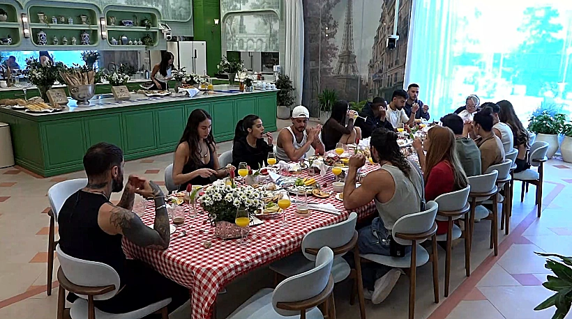 האח הגדול: ארוחת בוקר