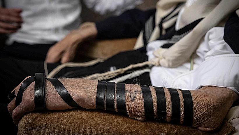 ידו המקועקעת של ניצול שואה