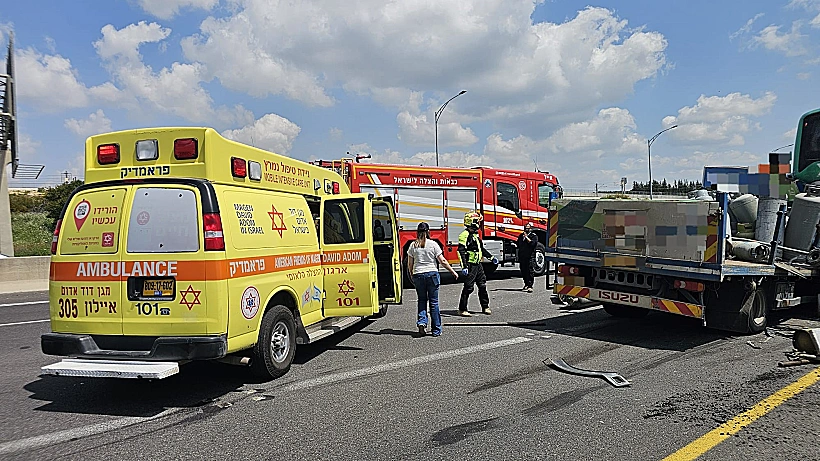 זירת התאונה בכביש 1 סמוך למחלף ענבה