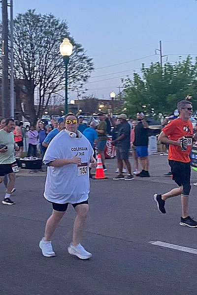 היא סיימה את המרוץ בזמן של פחות משלוש שעות וחצי