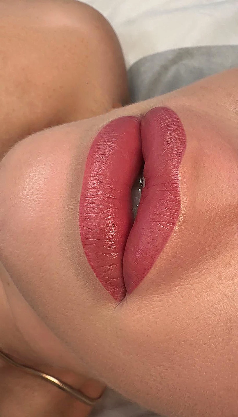 יח"צ אינה פלדמן