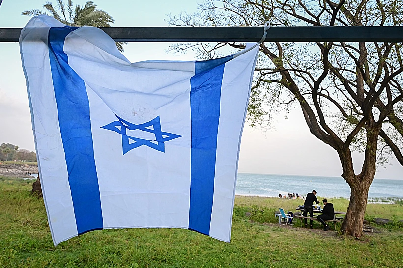 מבלים בכנרת