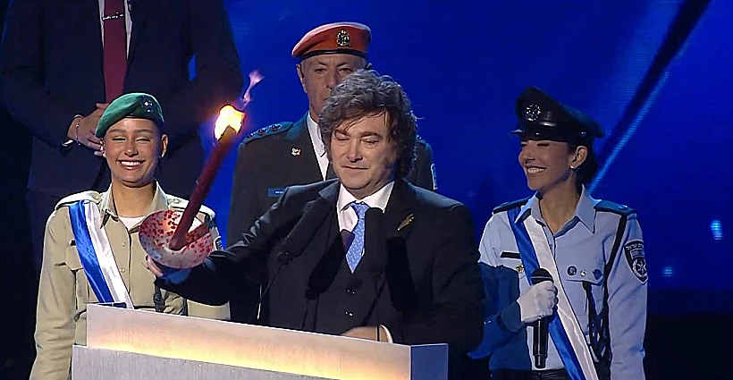 נשיא ארגנטינה חאבייר מיליי משיא משואה