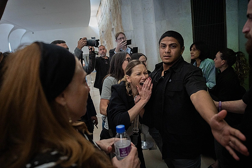 מהומה בדיון בבג"ץ על ועדת חקירה