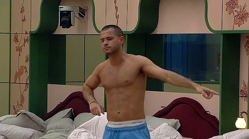 האח הגדול: קורן חתוכה