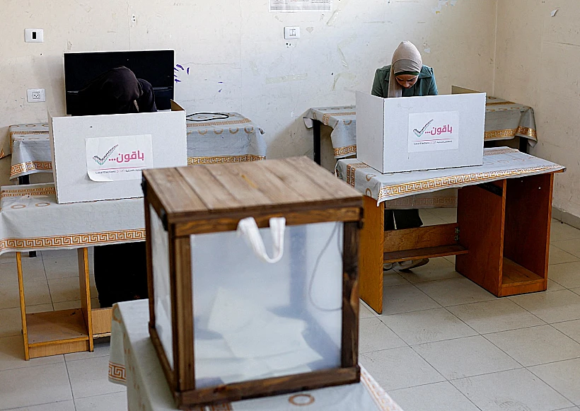 קלפי בבחירות המוניציפליות בדיר אל-בלאח