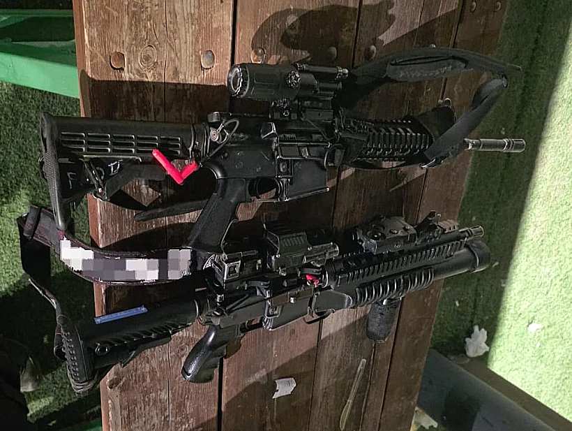 כלי הנשק שאותרו ברכבם של החשודים בירי באירועי חג נבי שועייב