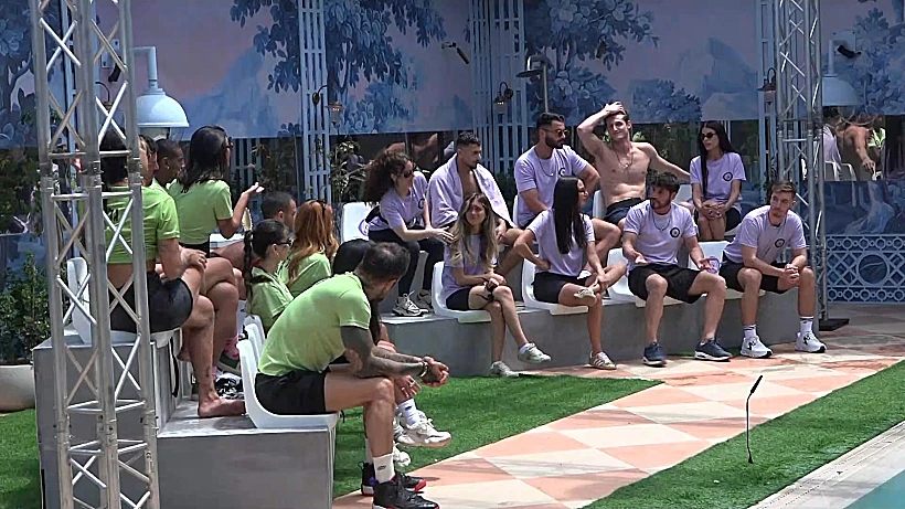 הדיירים בויכוח