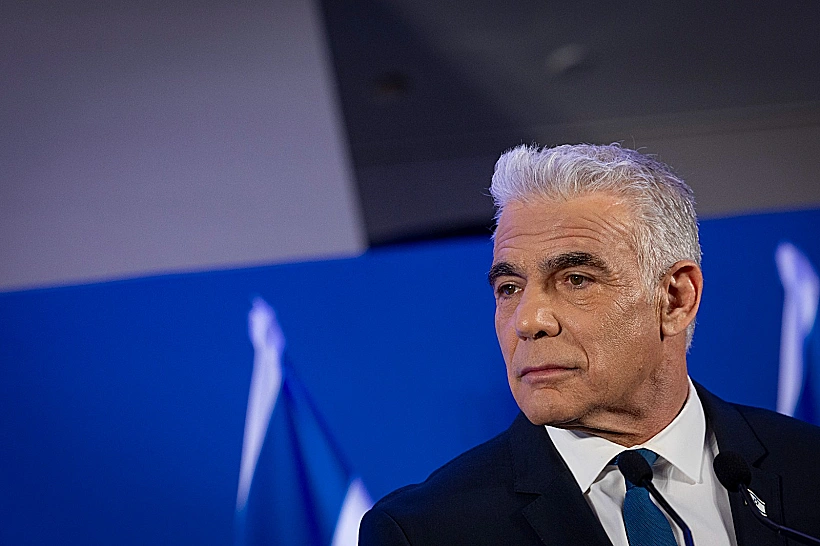 יאיר לפיד במסיבת העיתונאים