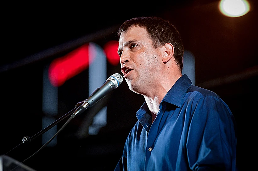 שאול מרידור בהפגנה נגד המהפכה המשפטית, 2023