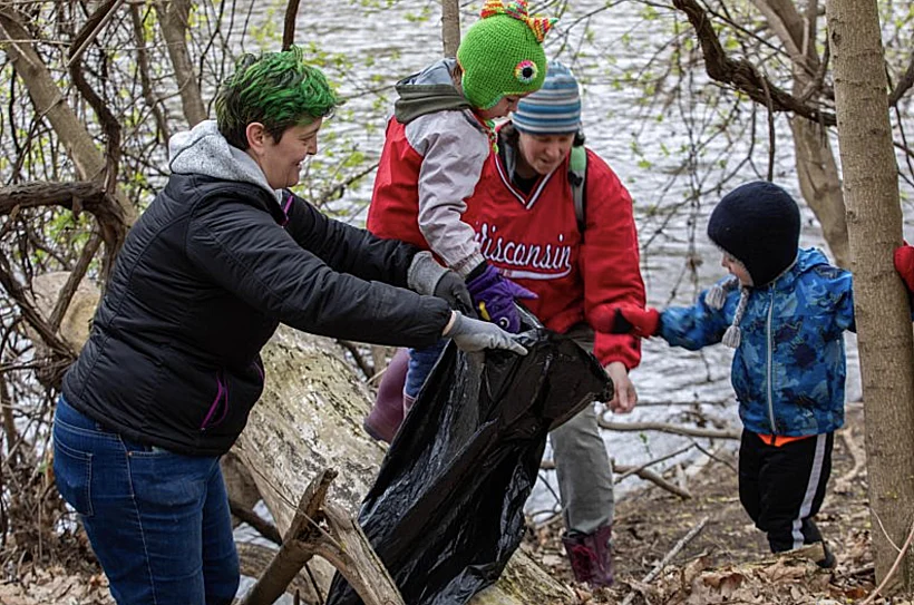 מעל 2,000 מתנדבים ניקו נהר - ושברו שיא עולמי
