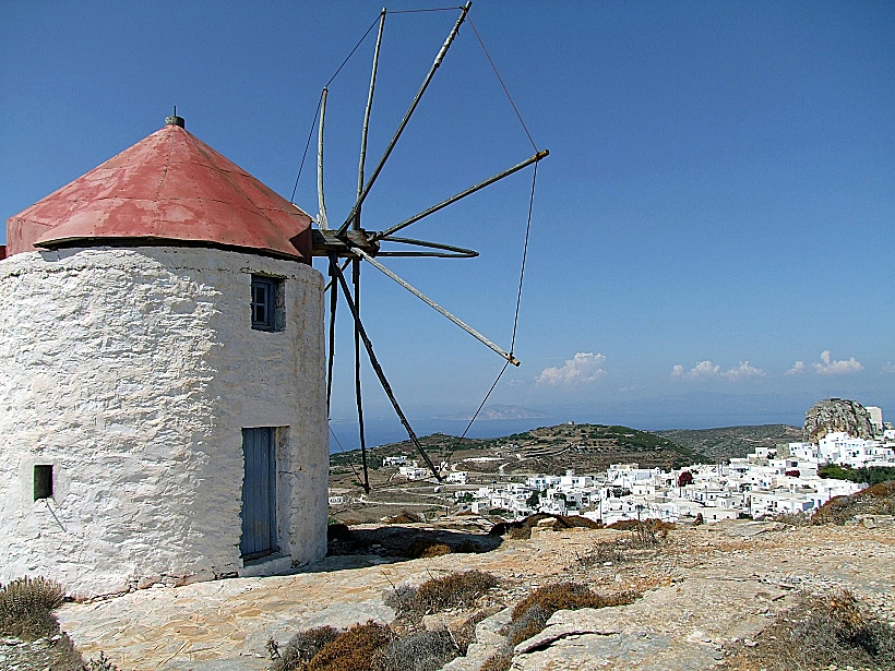 האי אמורגוס (Amorgos)
