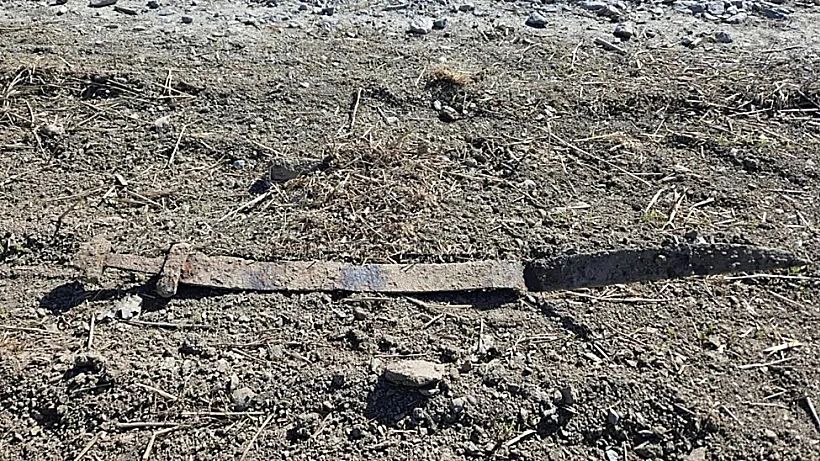 הבחין הנריק בן ה-6 בחתיכת מתכת חלודה