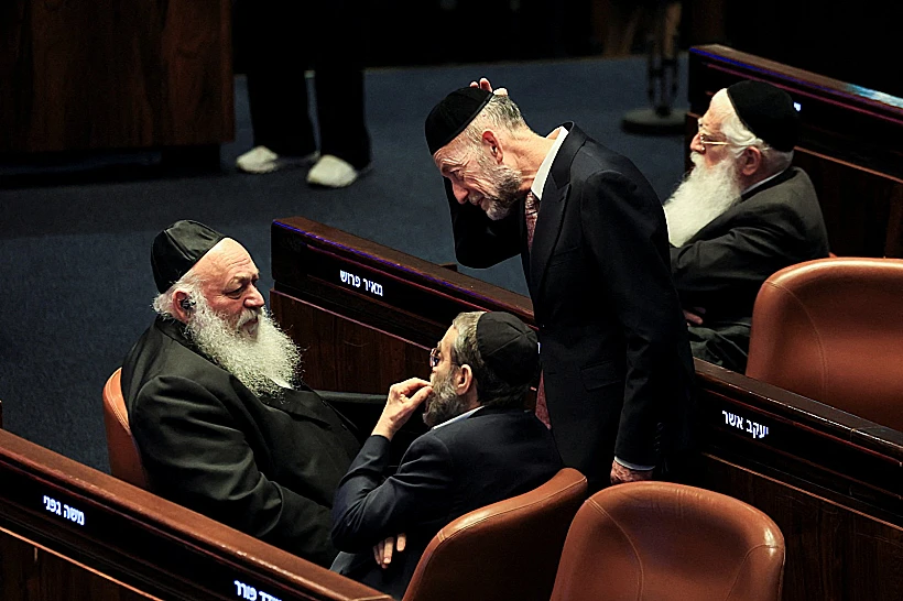 גפני וגולדקנופף עם ח"כ אורי מקלב במליאת הכנסת