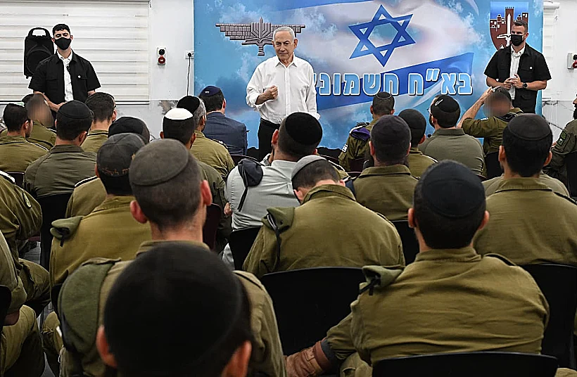ראש הממשלה בנימין נתניהו עם לוחמי חשמונאים