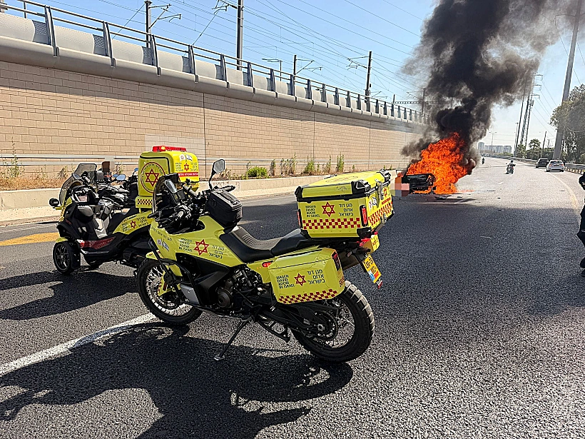 זירת פיצוץ הרכב בנתיבי איילון