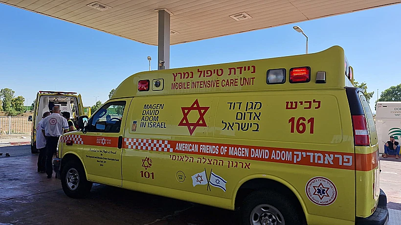 זירת התאונה ליד צומת ניר בנים