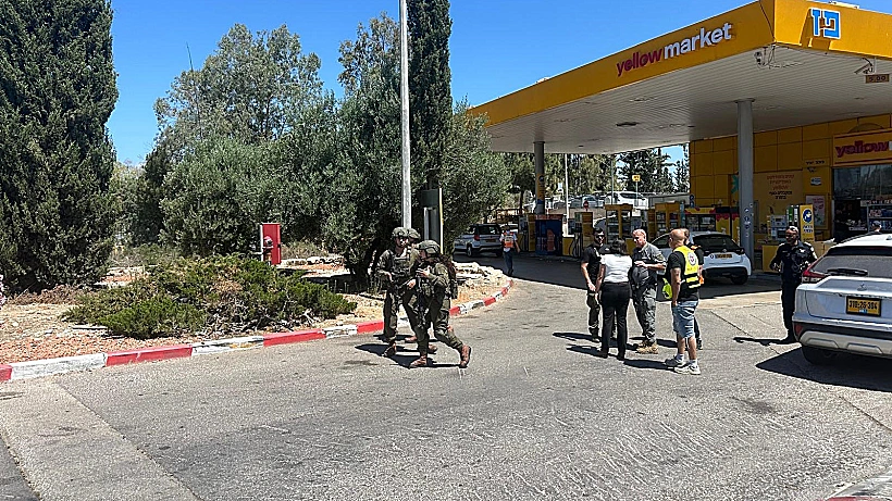 זירת הפיגוע בכניסה לכוכב יאיר-צור יגאל
