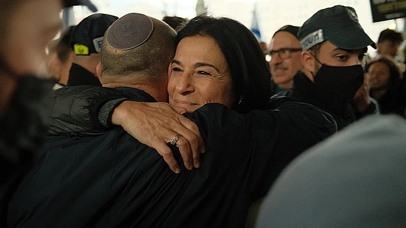 רה"מ לשעבר בנט יחד עם מנכ"לית עיריית רעננה לשעבר מיכל נגרי