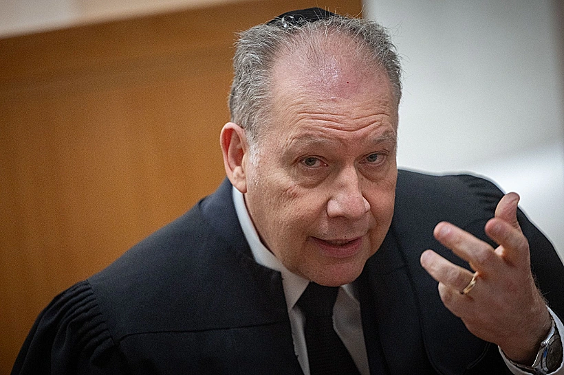 עו"ד אילן בומבך בבית המשפט