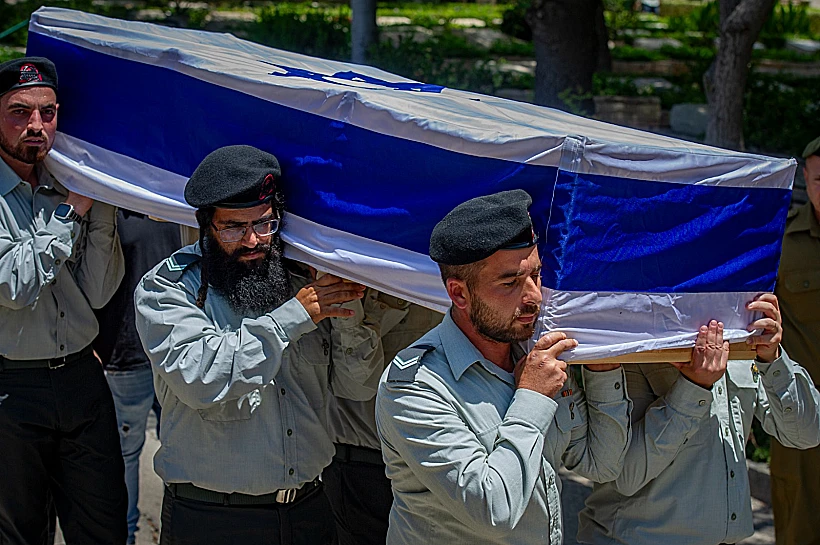 הלווייתו של רס"ר (מיל') אלכסנדר פילין בבית העלמין הצבאי בחיפה