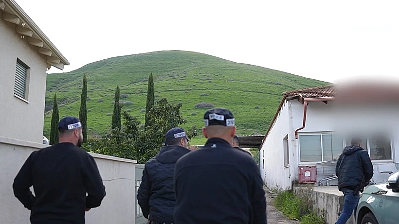 פשיטה על יבנאל ועיכוב חשודים במעורבות בנישואי קטינים