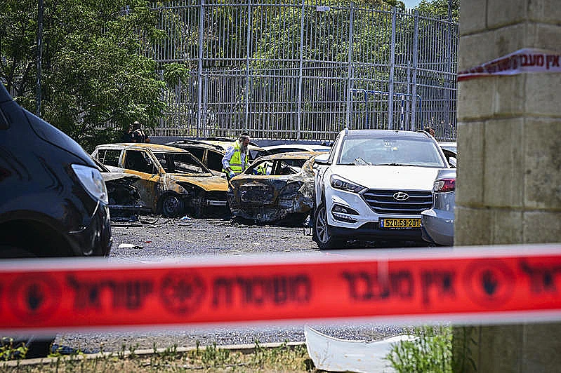 זירת פיצוץ הרכב בחולון