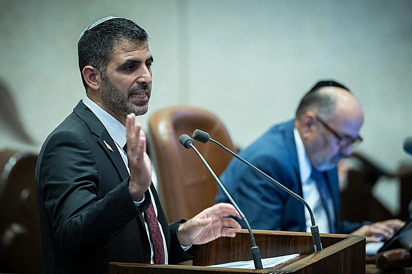שר התקשורת שלמה קרעי במליאת הכנסת