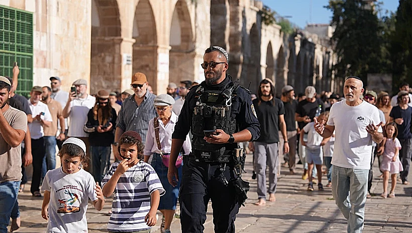 שוטרים בעיר העתיקה בירושלים במהלך ט' באב