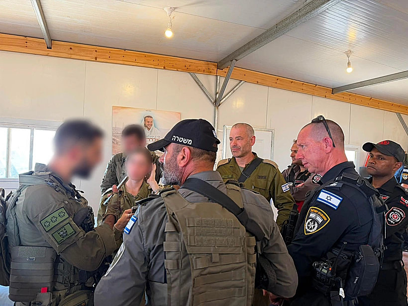 הערכת מצב בזירת פיגוע הדקירה בשומרון