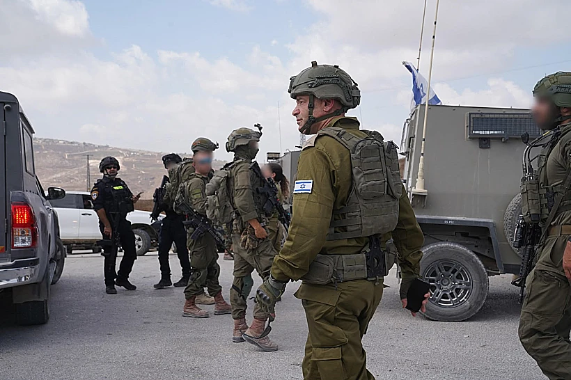 כוחות צה"ל בזירת הפיגוע בחוות גלעד