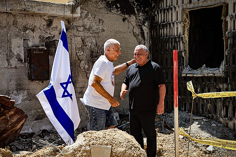 גדי איזנקוט עם גדי מוזס בניר עוז