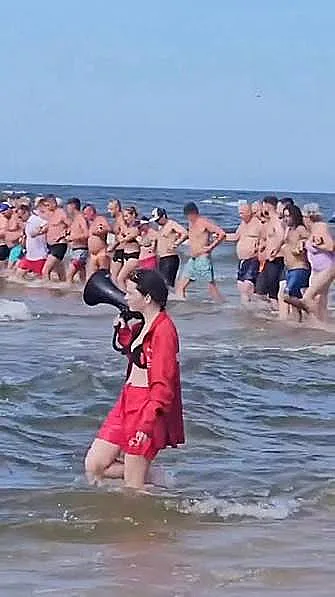 מאות זרים הסתדרו בשורה כדי למצוא פעוט שנעדר