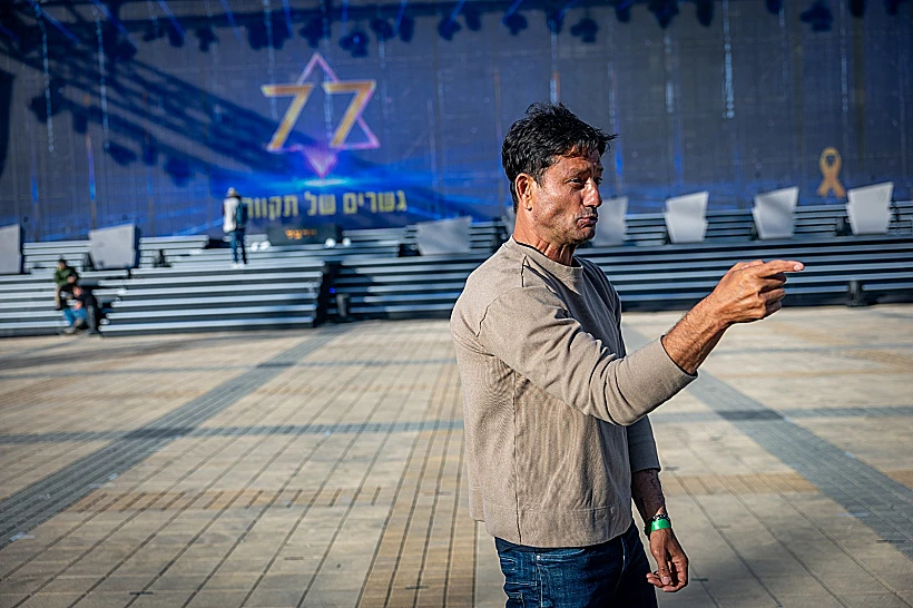 אורן סמדג'ה בטקס המשואות בהר הרצל, אפריל 2025