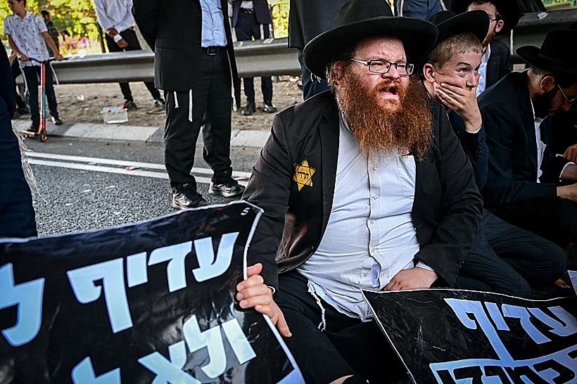 הפגנת חרדים על מעצר עריקים בכביש 4, סמוך לבני ברק
