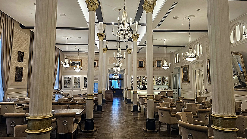 בית הקפה של Hotel Lomnica